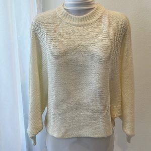 NWOT Creamy White Batwing Cropped Knit Sweater sz Small